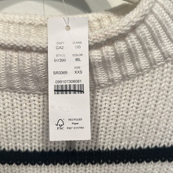 NWT J Crew Rollneck Sweater in Stripe. - Picture 3 of 4